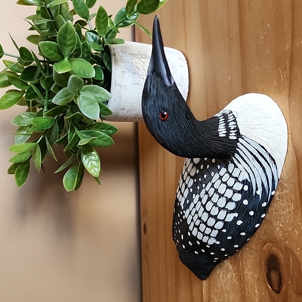 Pacific Rim Carvers Hand Carved Painted Loon